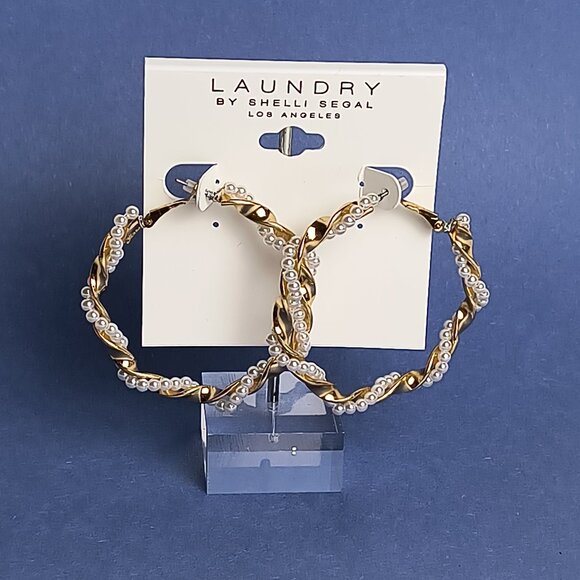 Twisted Round Hoop Earring With Faux Pearl Gold Tone Metal Lightweight - Picture 1 of 4